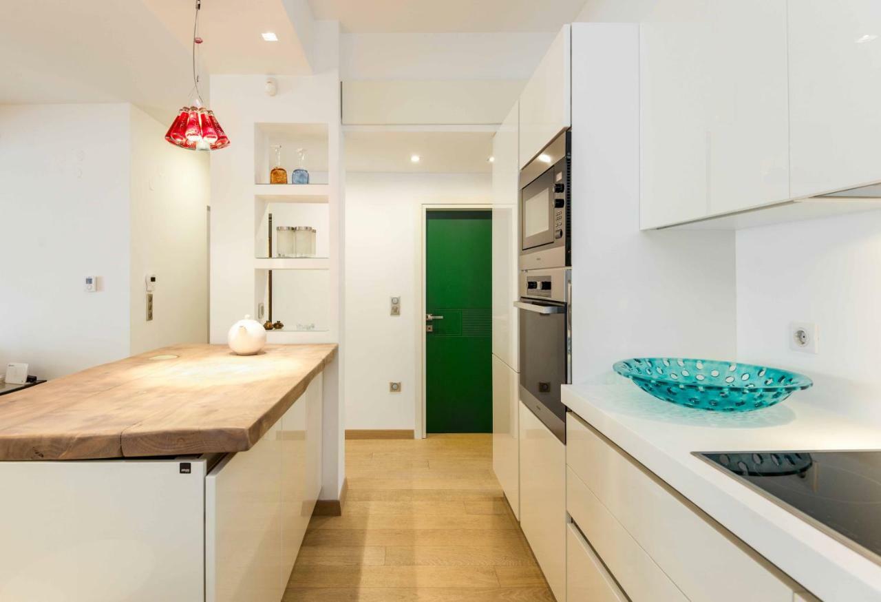 Stylish 3-Bedroom Apartment & Terrace Θεσσαλονίκη Εξωτερικό φωτογραφία